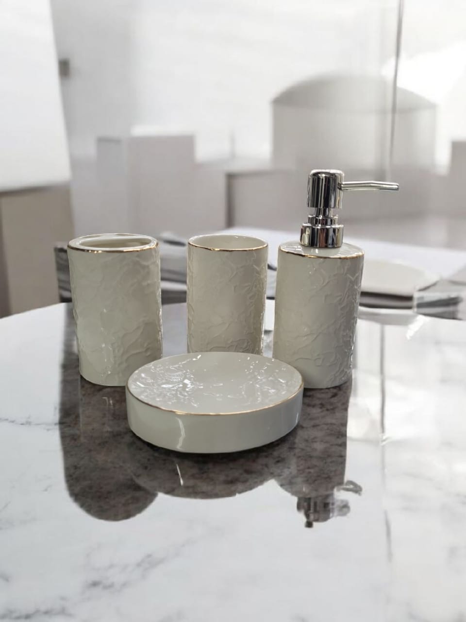 Glass bathroom set