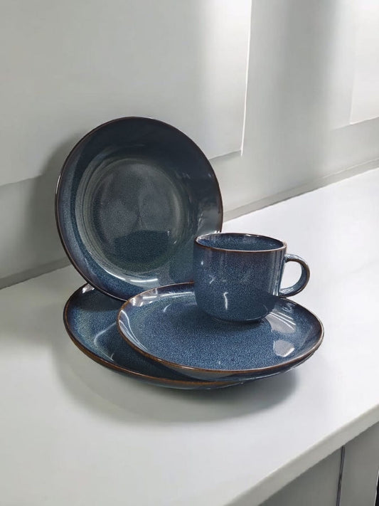 16 Piece dinner set