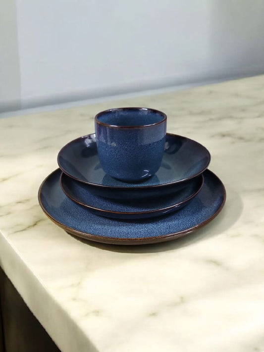 16 Piece dinner set