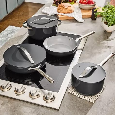 Non stick cookware set